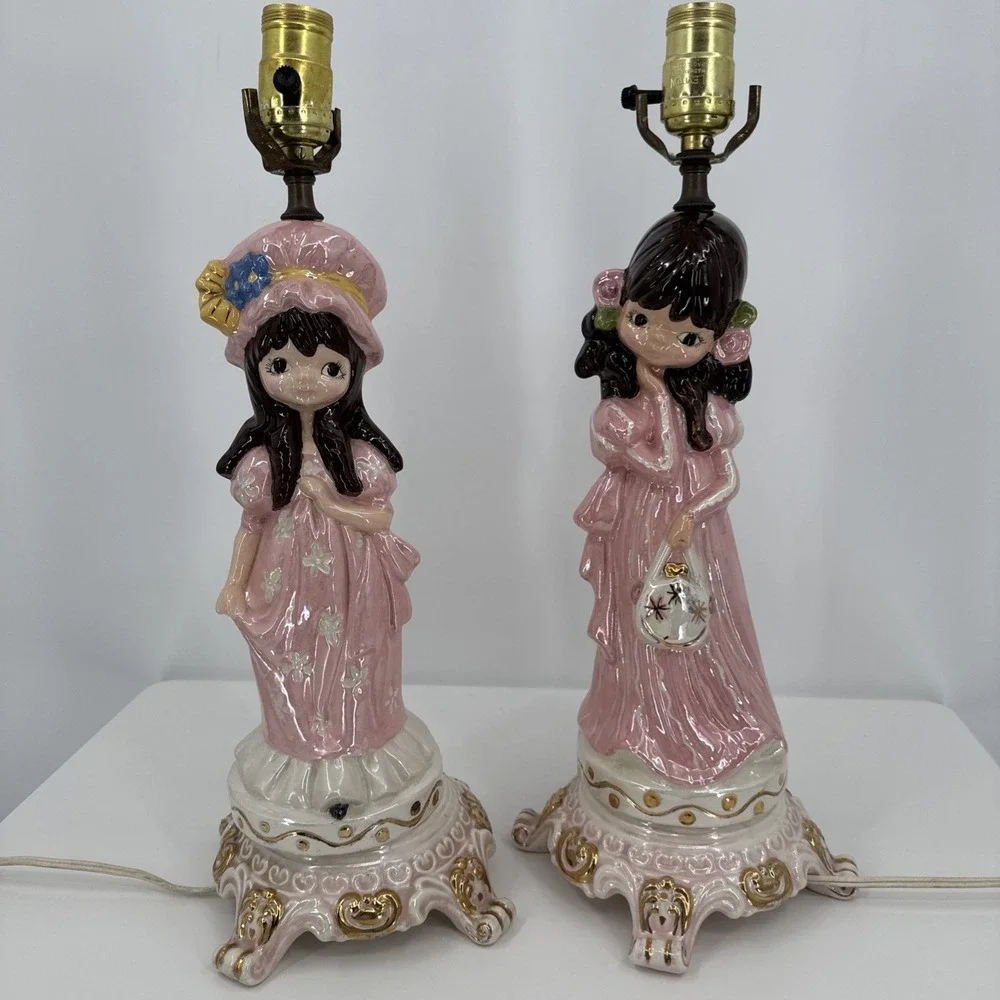 Vintage Pair Of Ceramic Handmade Holly Hobby Style Lamps 1974 Pink Prairie‎